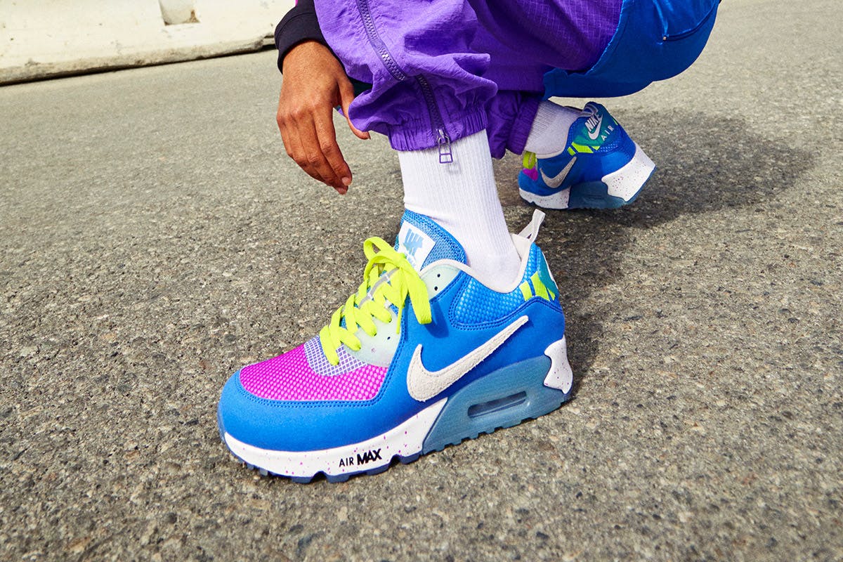 nike air max x undefeated